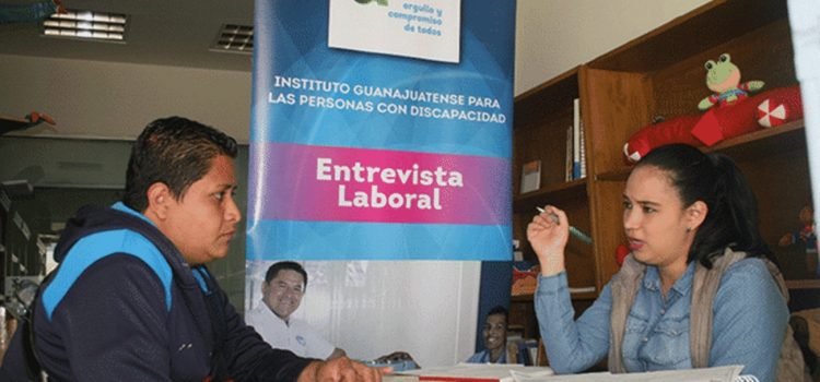 INGUDIS apoya a personas con discapacidad a encontrar empleo