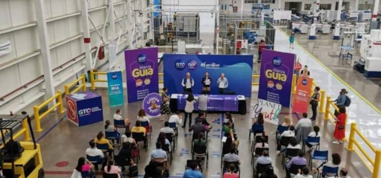 DIF Estatal e IECA firman convenio