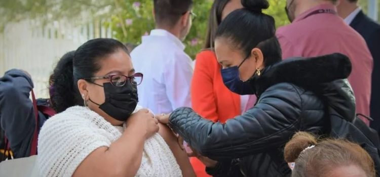 Inicia vacunación contra la influenza estacional