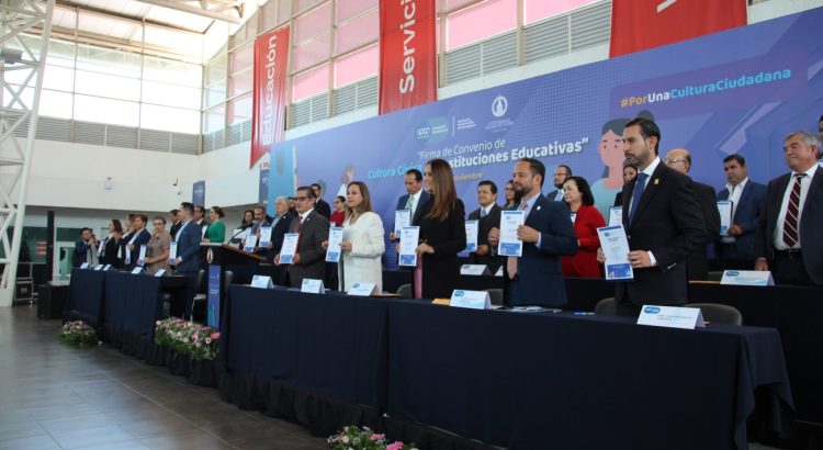 Un total de 27 instituciones públicas firman convenio de cultura cívica