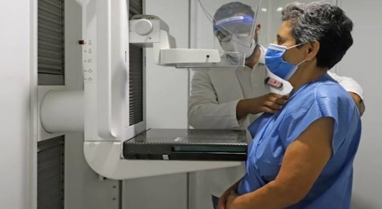 Se suman a Salud GTO nuevos médicos radiólogos en cáncer de mama
