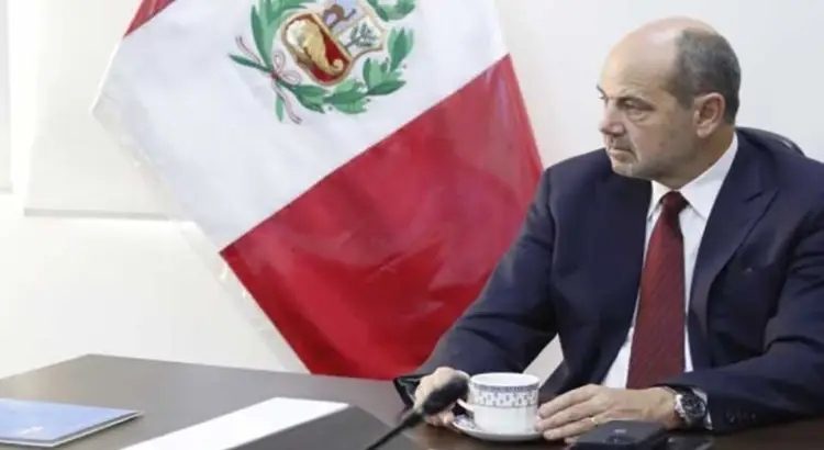 Lanza advertencia a México el Ministro de Perú