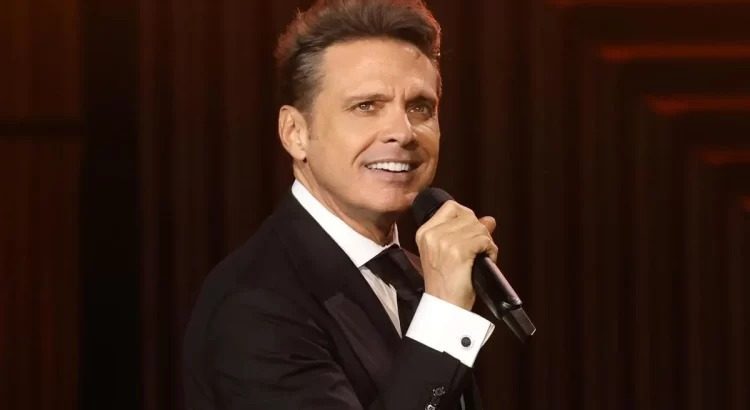 Luis Miguel dona 10 millones de pesos para Acapulco