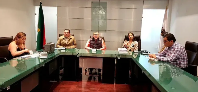 Regresan dinero que ex funcionaria recibió para tramitar visas en San José Iturbide, Guanajuato