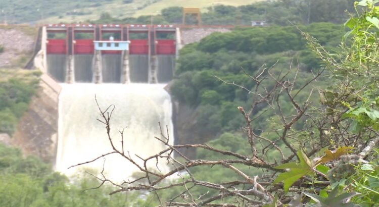 Alistan acueducto Solís-León; Chapala alerta por riesgo de perder suministro