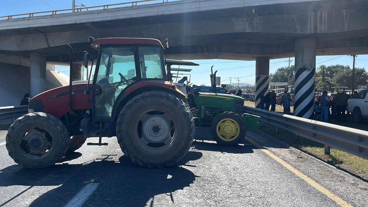 Agricultores suspenden bloqueos carreteros en Guanajuato tras acuerdos con autoridades federales