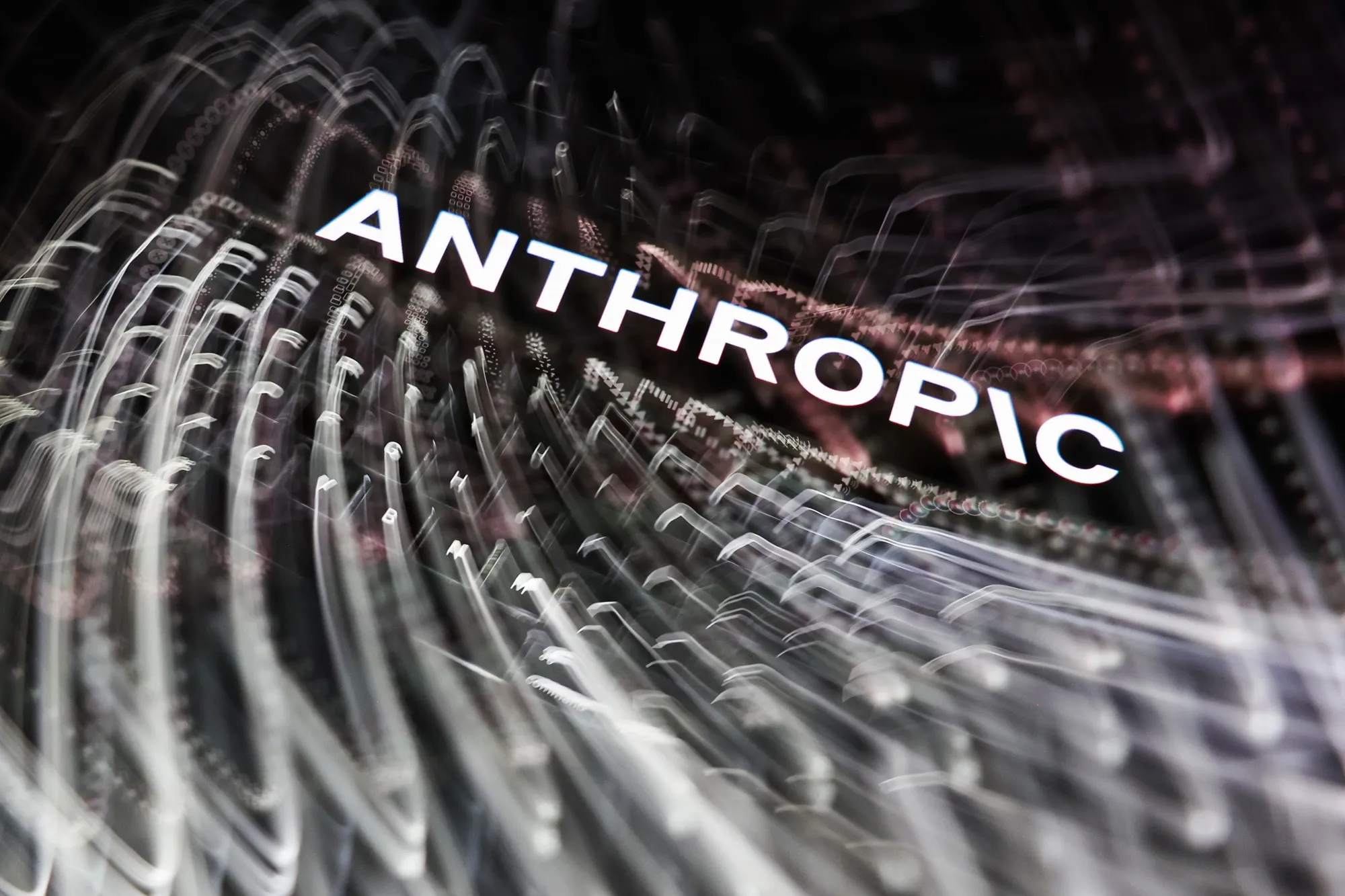 Trabajadores de Anthropic advierten que la inteligencia artificial podría amenazar a la humanidad